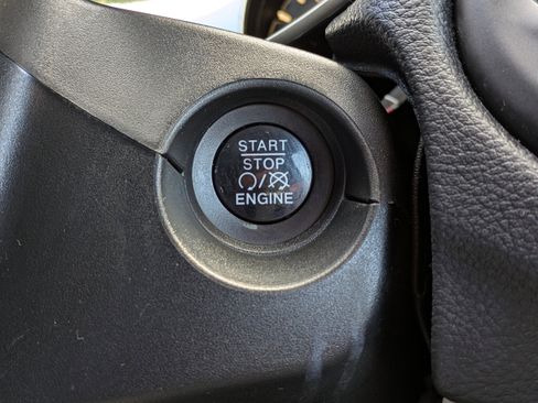 Used 2018 Jeep Compass Latitude w/ Popular Equipment Group image 25