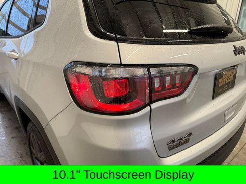 New 2026 Jeep Compass Latitude image 9