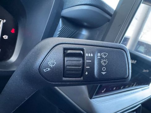 Used 2025 Ford Maverick XLT w/ XLT Luxury Package image 9