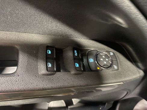 Used 2018 Ford EcoSport SE w/ SE Cold Weather Package image 6