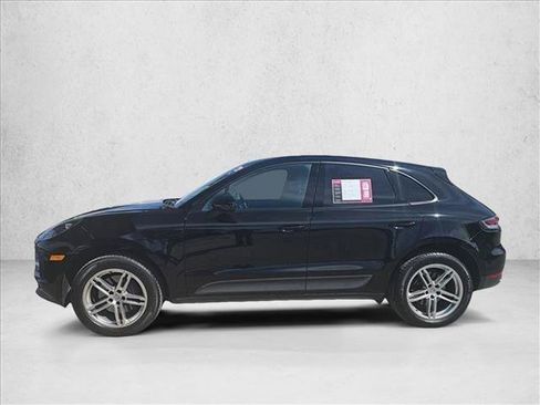 Used 2021 Porsche Macan AWD/4WD image 2