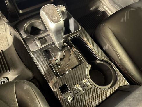 Used 2018 Toyota 4Runner TRD Off-Road Premium w/ Wilderness Package image 28