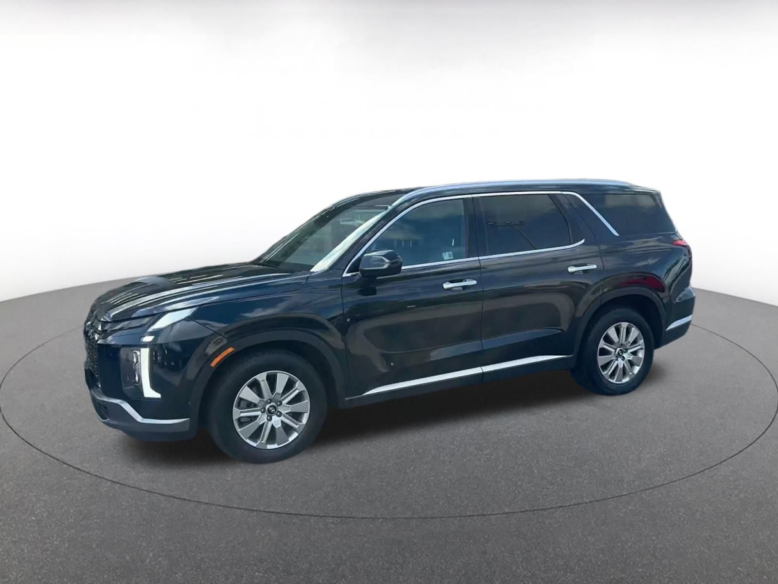 Used 2025 Hyundai Palisade SEL FWD image 7