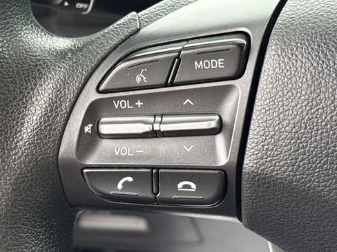 Used 2020 Hyundai Kona SE AWD/4WD image 32