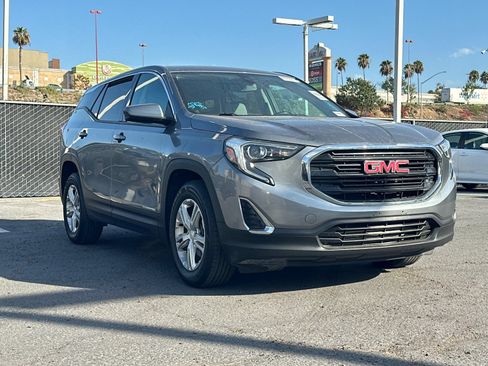 Used 2019 GMC Terrain SLE FWD image 2
