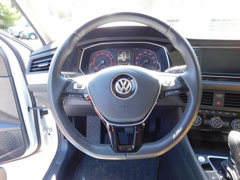 Used 2020 Volkswagen Jetta SE FWD image 8