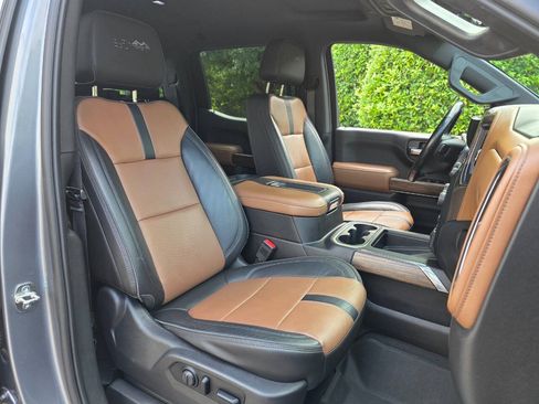 Used 2019 Chevrolet Silverado 1500 High Country w/ Technology Package AWD/4WD image 50