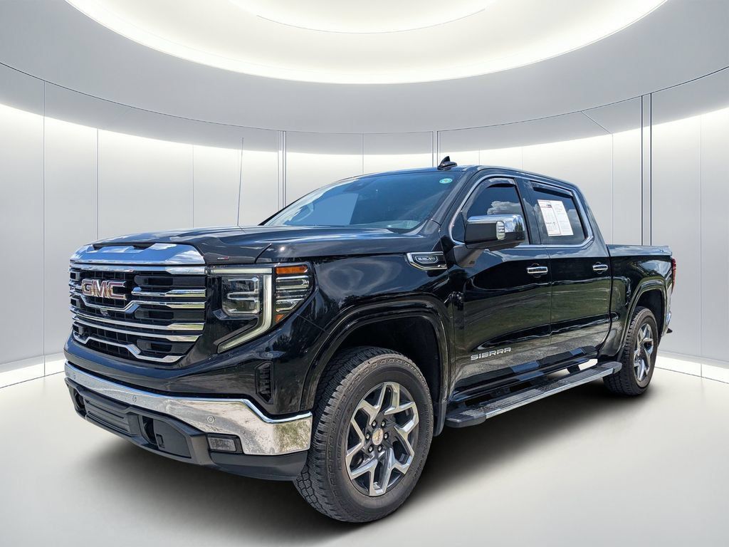 Used 2022 GMC Sierra 1500 SLT w/ SLT Premium Plus Package AWD/4WD image 8