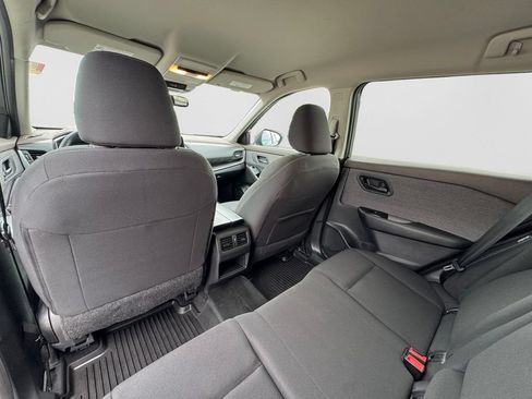 Used 2023 Nissan Rogue S AWD/4WD image 13