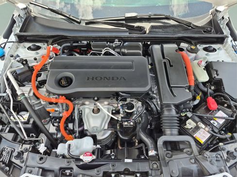 Certified 2025 Honda Civic Sport Touring image 21