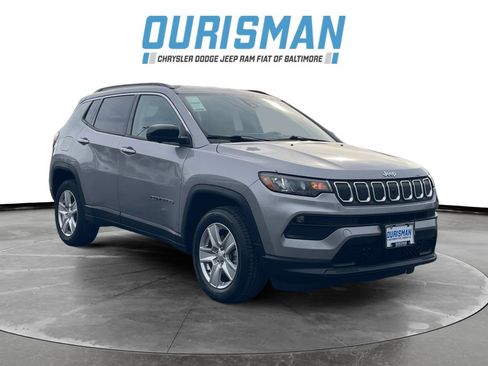 Used 2022 Jeep Compass Latitude w/ Convenience Group image 1