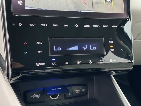 Certified 2024 Hyundai Tucson Limited image 15