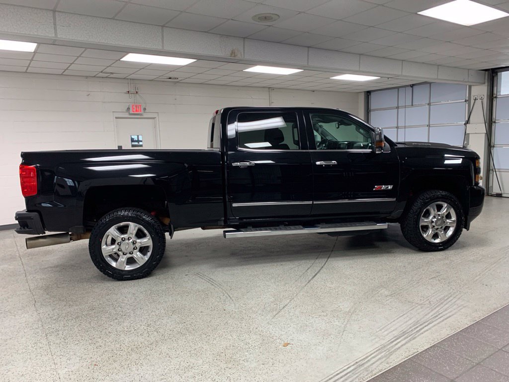 Used 2017 Chevrolet Silverado 2500 LTZ w/ Duramax Plus Package AWD/4WD image 9
