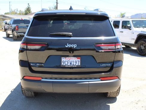Used 2022 Jeep Grand Cherokee L Limited AWD/4WD image 5