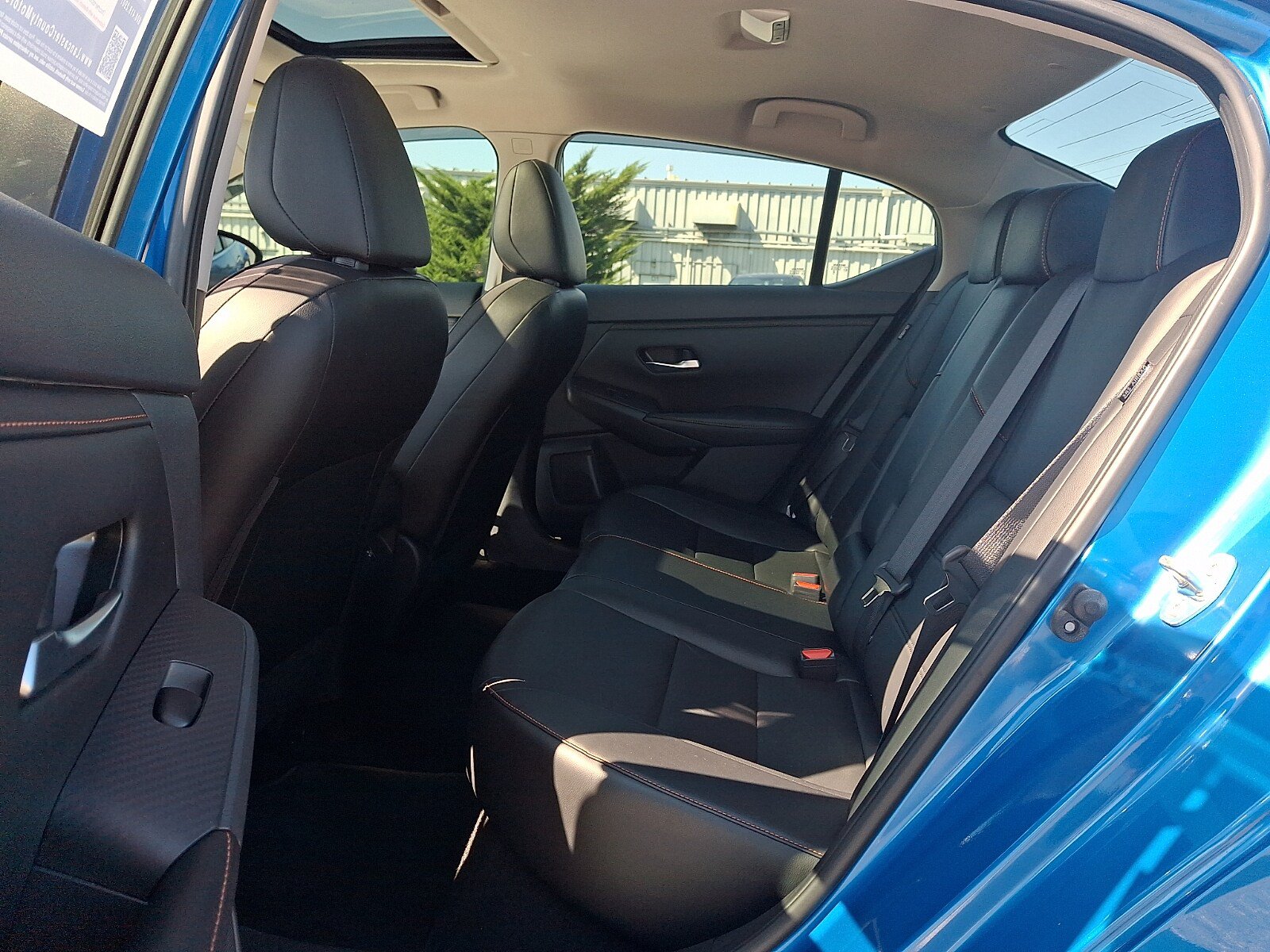Used 2022 Nissan Sentra SR w/ SR Premium Package FWD image 10