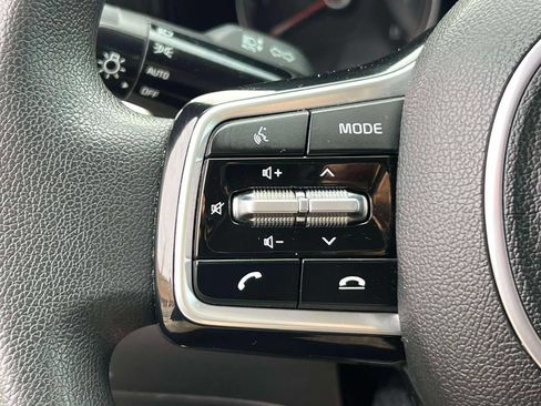 Used 2023 Kia Sorento LX AWD/4WD image 22