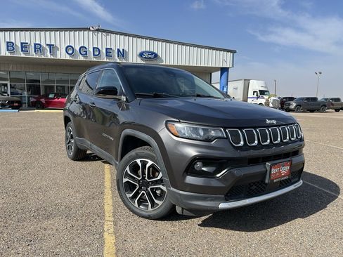 Used 2022 Jeep Compass Limited image 1