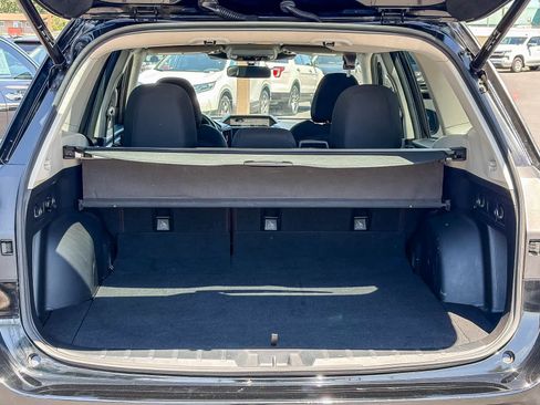 Used 2023 Subaru Forester Premium AWD/4WD image 26