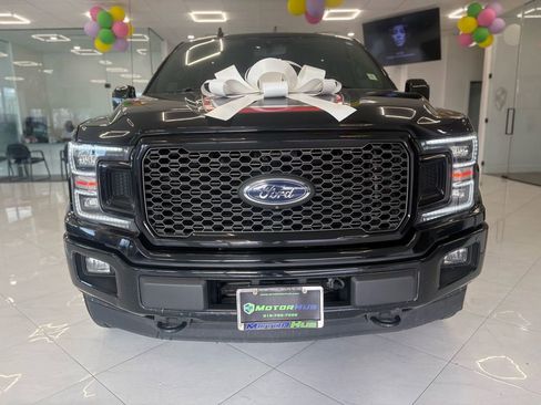 Used 2018 Ford F150 Lariat w/ Equipment Group 502A Luxury AWD/4WD image 2