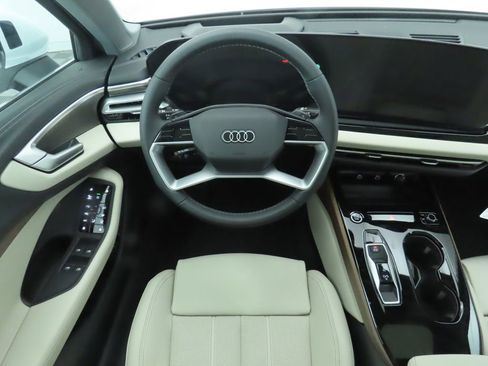 Used 2025 Audi A5 2.0T Premium Plus w/ Premium Plus image 11