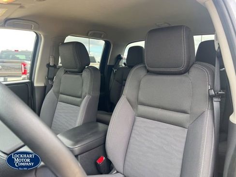 Used 2022 Nissan Frontier SV w/ Technology Package image 11