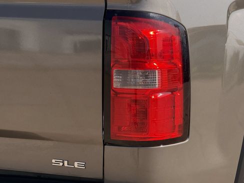 Used 2014 GMC Sierra 1500 SLE w/ SLE Value Package AWD/4WD image 13