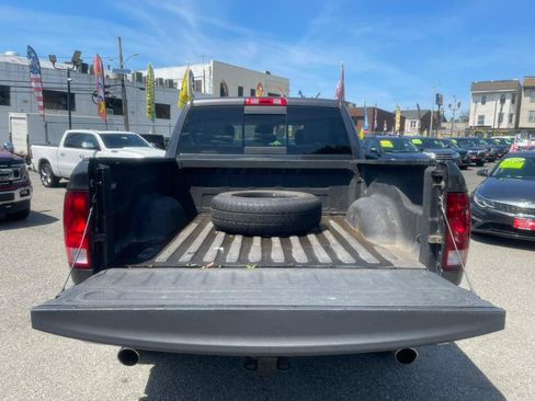 Used 2017 RAM 1500 SLT AWD/4WD image 35