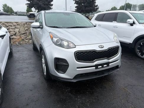 Used 2018 Kia Sportage LX FWD image 3
