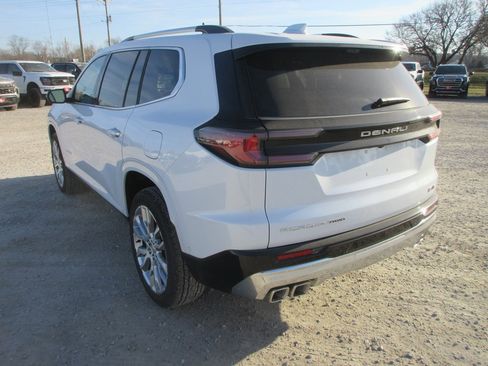 New 2026 GMC Acadia Denali w/ Super Cruise Package image 8