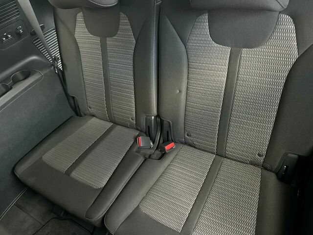 Used 2023 Kia Sorento LX FWD image 18