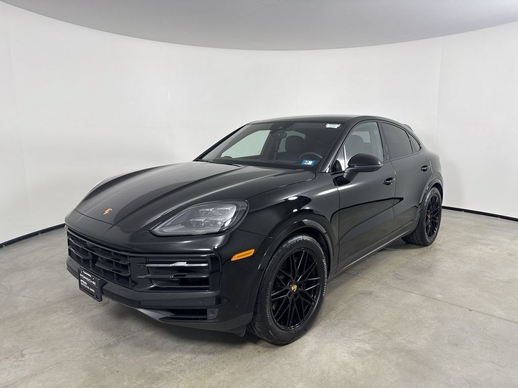 Certified 2024 Porsche Cayenne Coupe AWD/4WD image 1