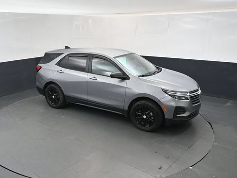 Used 2023 Chevrolet Equinox LS w/ LS Convenience Package AWD/4WD image 33
