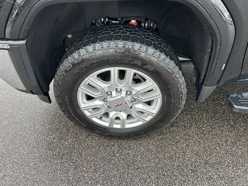 Used 2025 GMC Sierra 2500 SLT w/ SLT Premium Package image 14