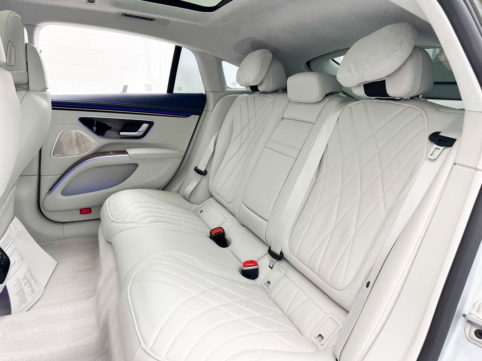 Used 2022 Mercedes-Benz EQS 580 4MATIC Sedan image 23