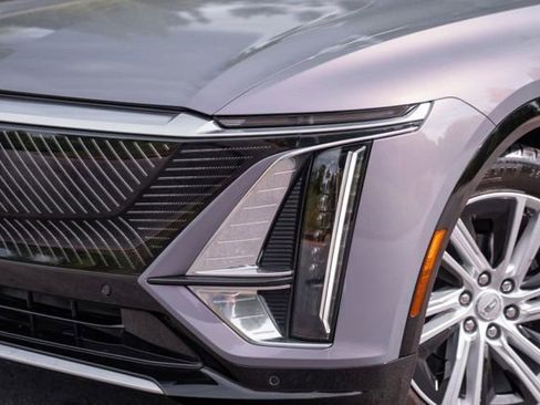 Used 2024 Cadillac Lyriq Tech RWD image 4