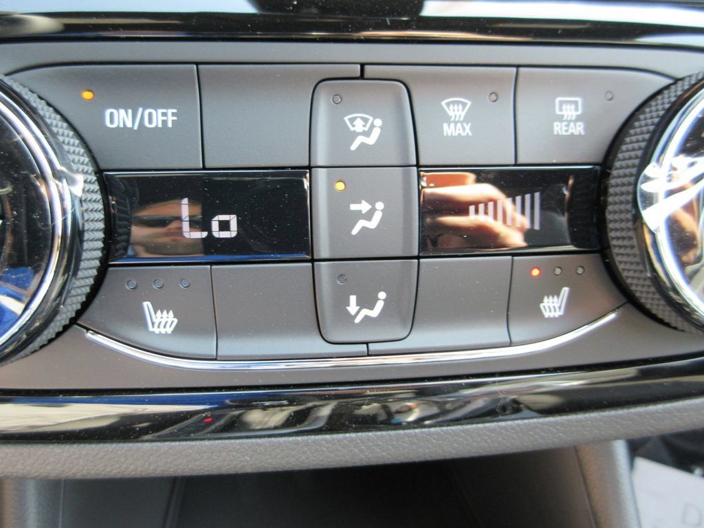New 2026 Buick Envista Sport Touring w/ Convenience I Package FWD image 18