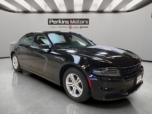 Used 2023 Dodge Charger SXT RWD image 7