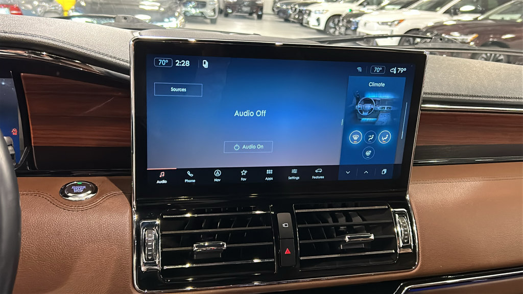 Used 2023 Lincoln Navigator Reserve AWD/4WD image 15