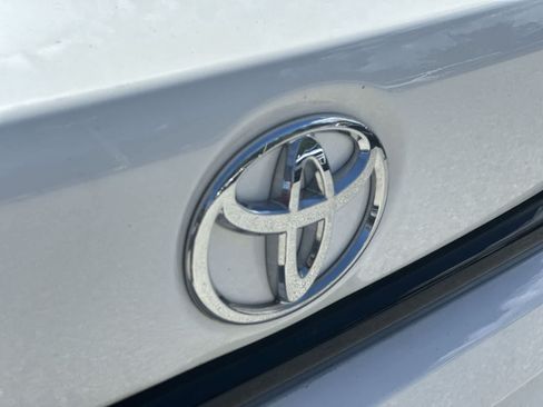 Used 2023 Toyota Corolla LE FWD image 10