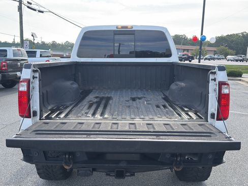 Used 2016 Ford F250 Lariat w/ Lariat Interior Package AWD/4WD image 9
