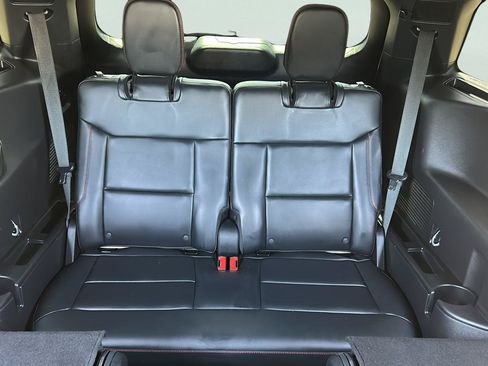 Certified 2025 Ford Explorer ST AWD/4WD image 23