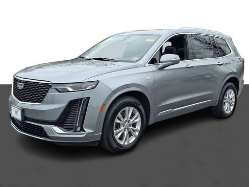 Used 2023 Cadillac XT6 Luxury image 3