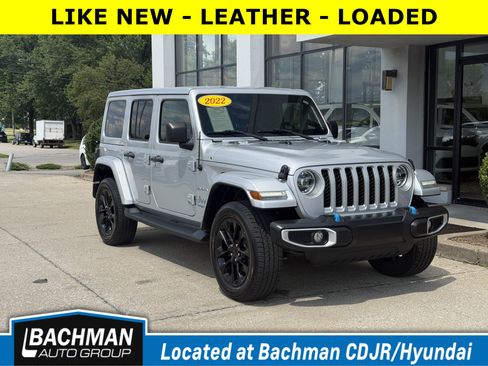 Used 2022 Jeep Wrangler Unlimited Sahara w/ Cold Weather Group AWD/4WD image 1
