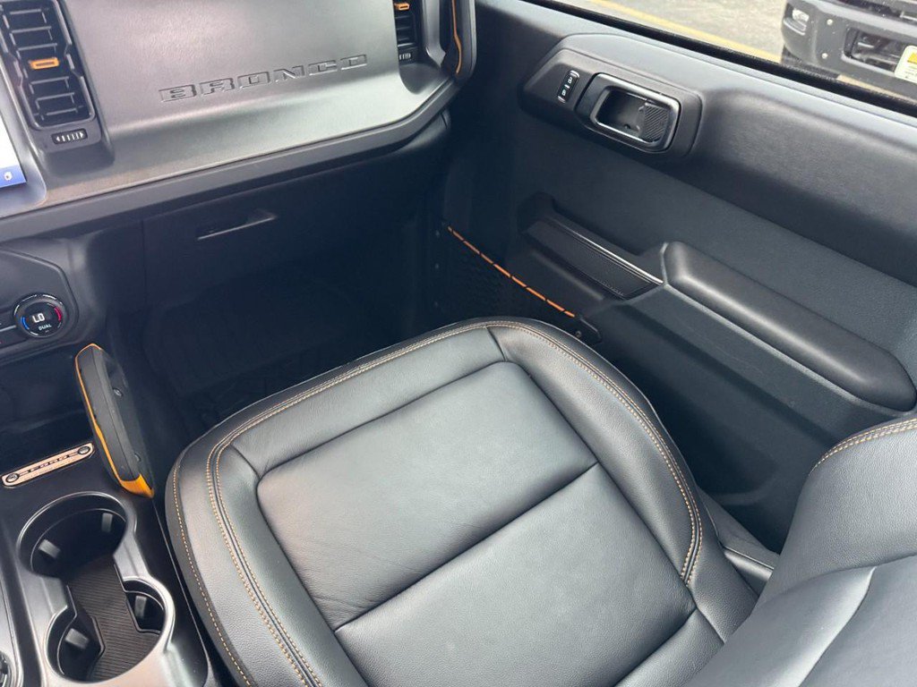 Used 2024 Ford Bronco Badlands AWD/4WD image 15