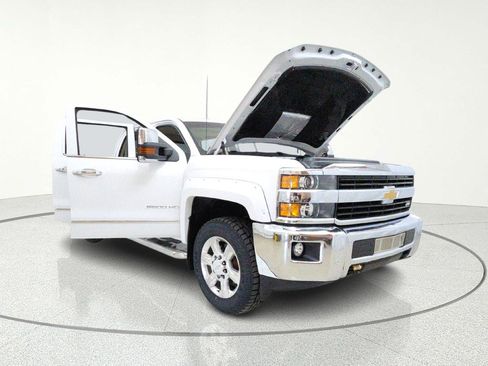 Used 2017 Chevrolet Silverado 2500 LTZ w/ LTZ Plus Package AWD/4WD image 11