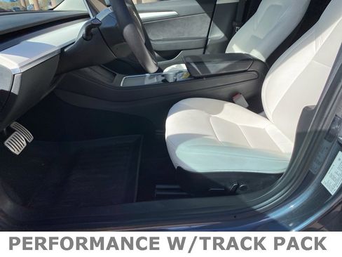 Used 2022 Tesla Model 3 Performance image 27
