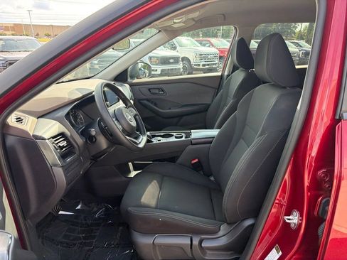 Used 2023 Nissan Rogue S AWD/4WD image 11