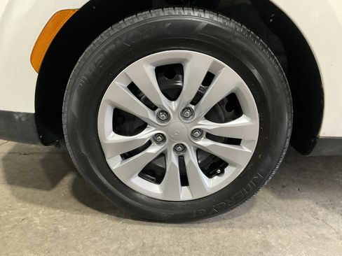 Used 2022 Kia Soul LX FWD image 10