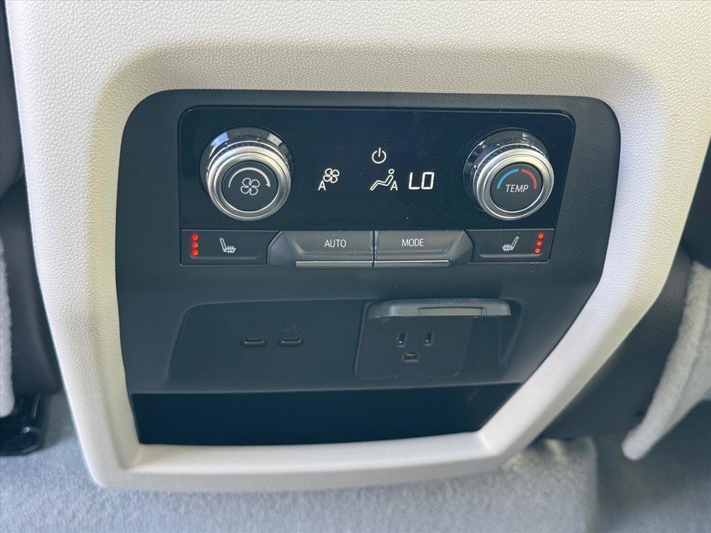 Used 2026 GMC Acadia Denali w/ Super Cruise Package FWD image 14
