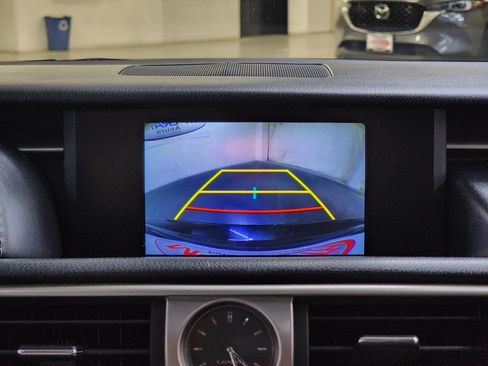 Used 2015 Lexus IS 250 RWD image 23